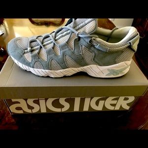 ASICS tiger men’s sneaker size 12